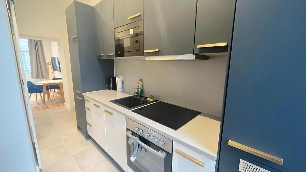 Apartment Hauptbahnhof 2 - Kingsize Bed Viena 0*,  Austria